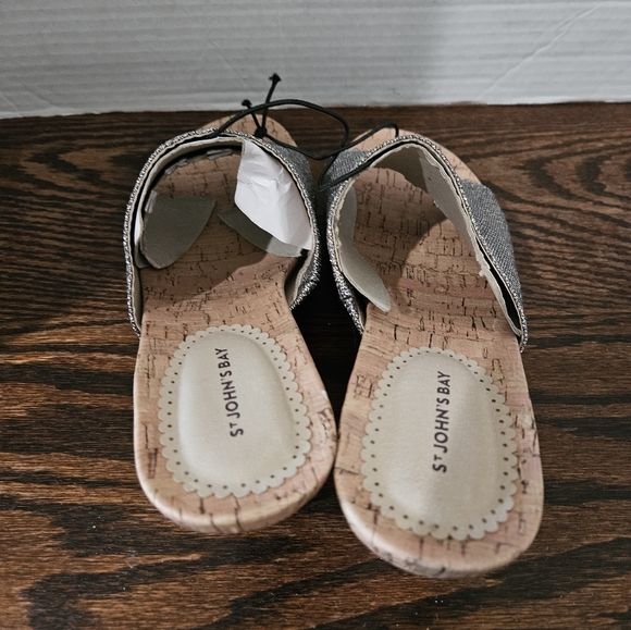St Johns Bay. Sparkly Cork Sandals. Size 8.5. New (BIN 8) - Picture 4 of 6